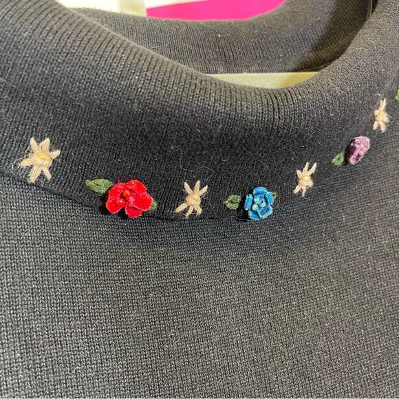 CJ Banks, Ramie Knit Cowl Neck Sweater, Flower details on the neckline. Size 1X - Picture 2 of 6